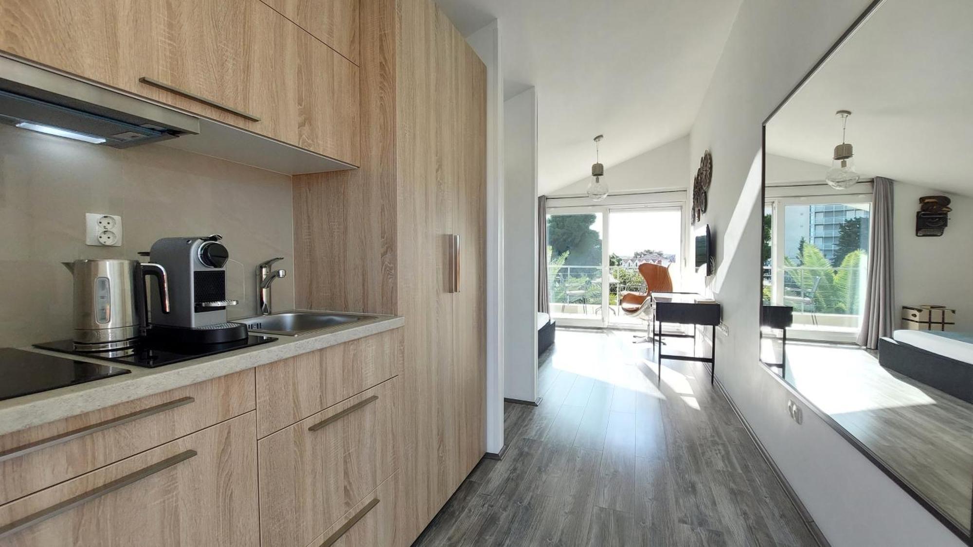 Refresh Boutique Apartments โวดีเซ ภายนอก รูปภาพ