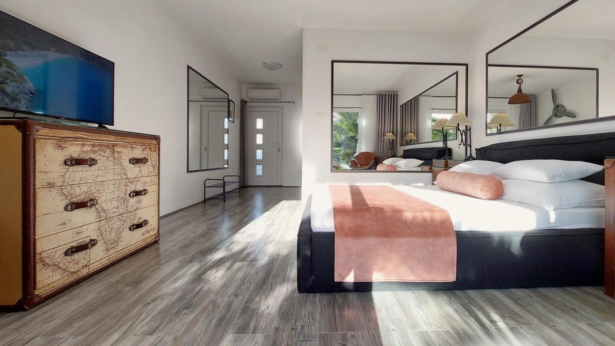 Refresh Boutique Apartments โวดีเซ ภายนอก รูปภาพ